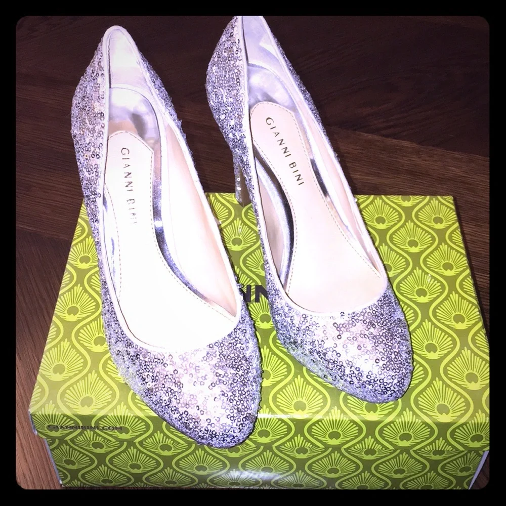Trending, glam- high heels- Gianni Bini; Silver Heels; 8.5
